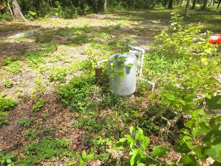 4.82 acres cleared fenced with well and power pole: Px8 px8